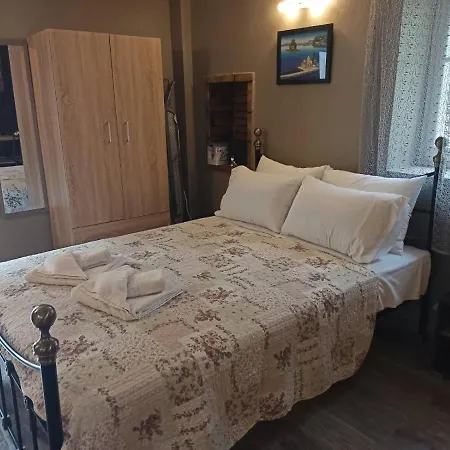 Nikolas House Lower Bay *