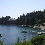 Nikolas House Lower Bay * Agní