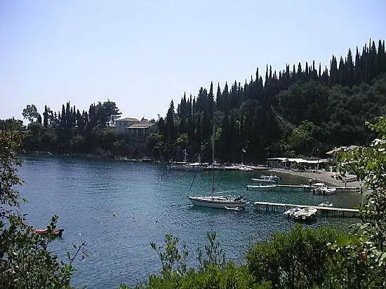 Nikolas House Lower Bay * Agní